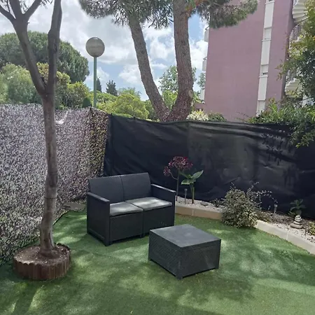 Apartament Proche De La Fréjus