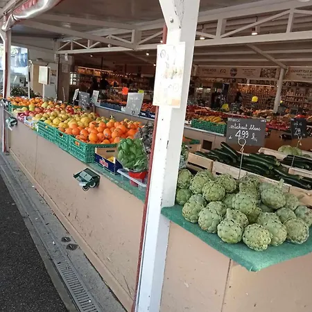 Апартаменты Studio Proche De La Mer Фрежюс